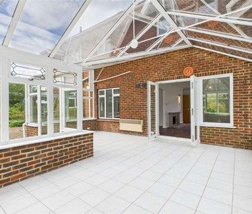 Redehall Road, Smallfield, Horley, Surrey, RH6 - Photo 4