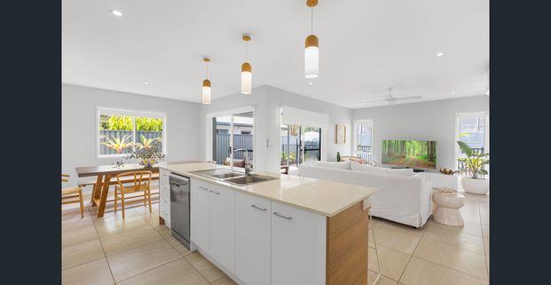 Modern Family Home with Pool in Prime Peregian Beach Location - Photo 1