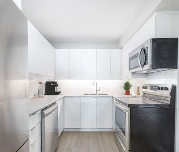 Carnegie | 450 Victoria Avenue, Windsor - Photo 1
