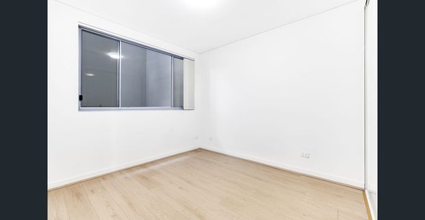 Modern Two Bedroom Apartment in Great Location - Photo 1