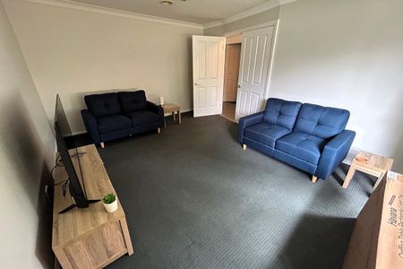 5 Honeyeater Circuit, Thurgoona - Photo 3