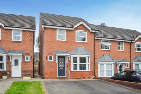 3 bedroom end of terrace house to rent - Photo 4