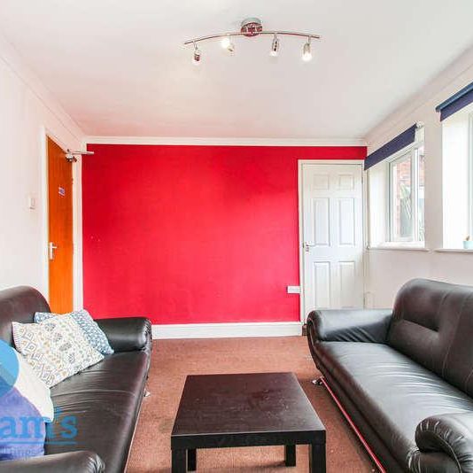 Lilac Crescent, Beeston, NG9 - Photo 1