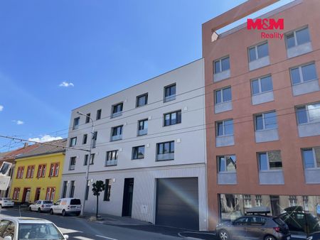 Pronájem bytu 1+kk, garsoniery 30 m², Hradec Králové - Fotografie 3