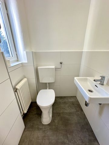 ERSTBEZUG nach Sanierung – 3-Zimmer-Altbauwohnung mit separater Küche und 2 Balkonen gegenüber der Alten Technik – TU-Graz – 3er-WG geeignet - Foto 4