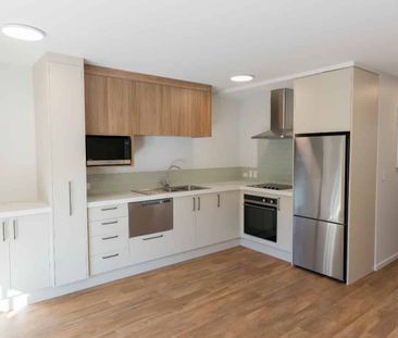 Brand new 1-bedroom apartment on George St - Photo 3
