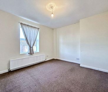 2 bed terraced house to rent in SR8 - Photo 6