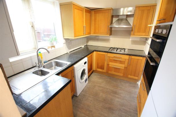 Willow Tree Lane, Hayes - Photo 1