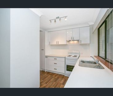 6/7 Lather Street, Southport, Qld 4215 - Photo 6