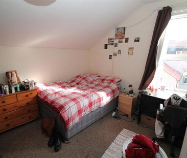 6 bedroom terraced house to rent - Photo 5