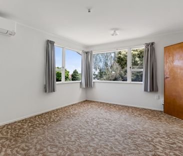 Two Bedroom House For Rent! - Photo 3