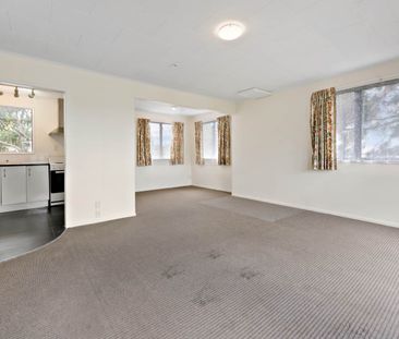 Superb Living In Quiet Position - Photo 6