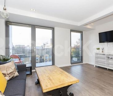 Stunning Two Double Bedroom, one Bathroom Apartment with Balcony – Hoxton - Photo 1