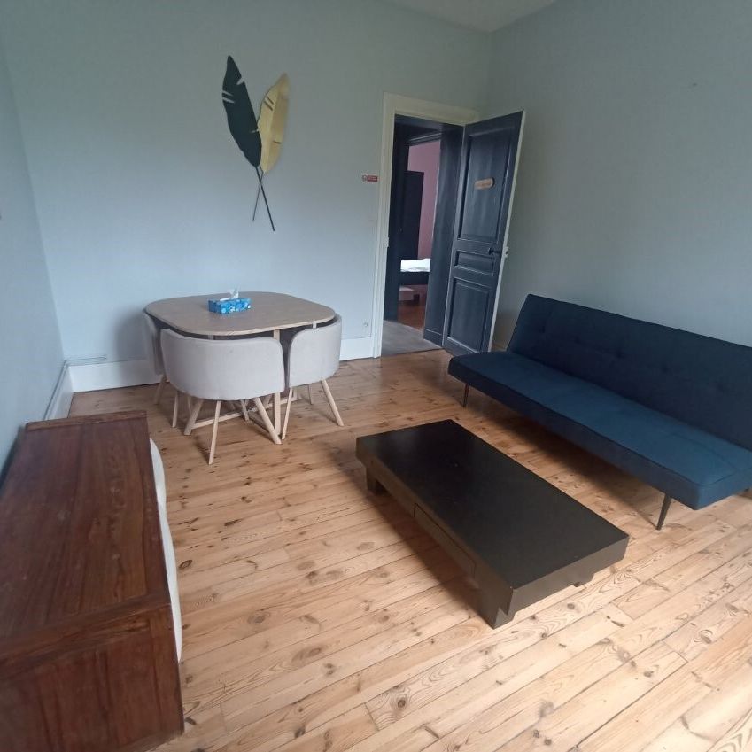 F3 meublé SECTEUR 1ER MAI - Photo 1