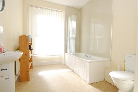 9 Seaton Avenue Flat 3, Plymouth - Photo 4