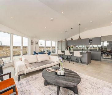 3 bedroom flat to rent - Photo 2