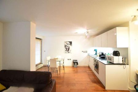 Mosaic Apartment, High Street, Slough, SL1 - Photo 4