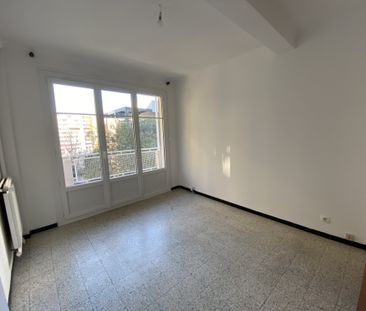 Location Appartement 3 pièces 57m² TOULON 83000 - Photo 1