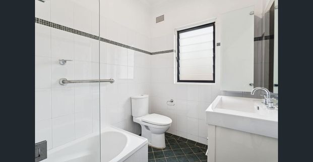 2/20 Manning Road, Gladesville, NSW 2111 - Photo 1