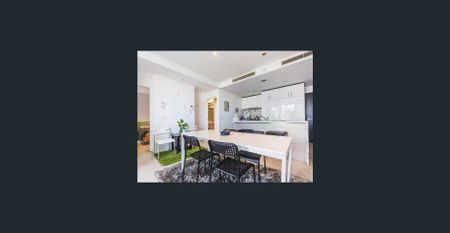 Award winning Watergate Complex - Photo 2