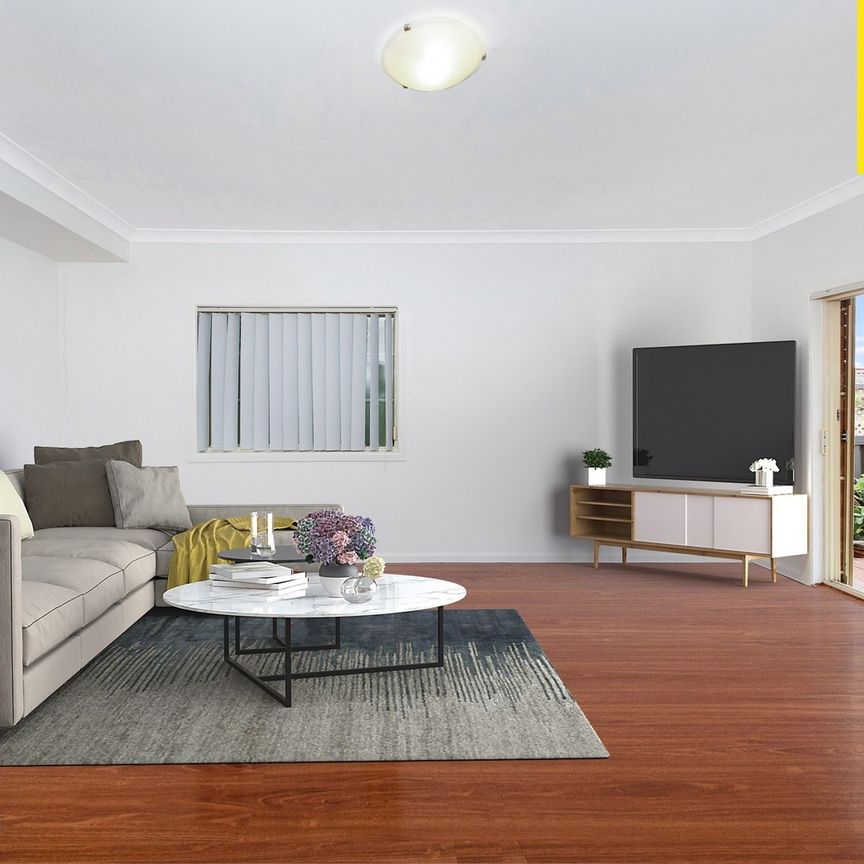 Easy care Duplex, close to everything - Photo 1