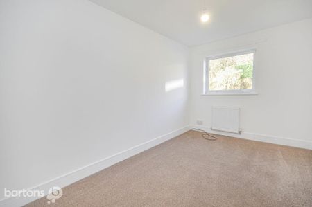 4 bedroom detached house to rent - Photo 3