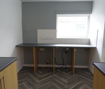 3 bedroom House To Let - Photo 5