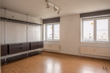 2-slaapkamerappartement met prachtig vergezicht, terras en parkingbox - Photo 4