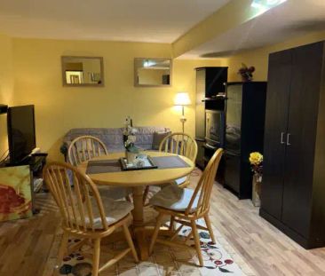 Fully furnished lower level suite in Windsor Park | Calgary - Photo 1