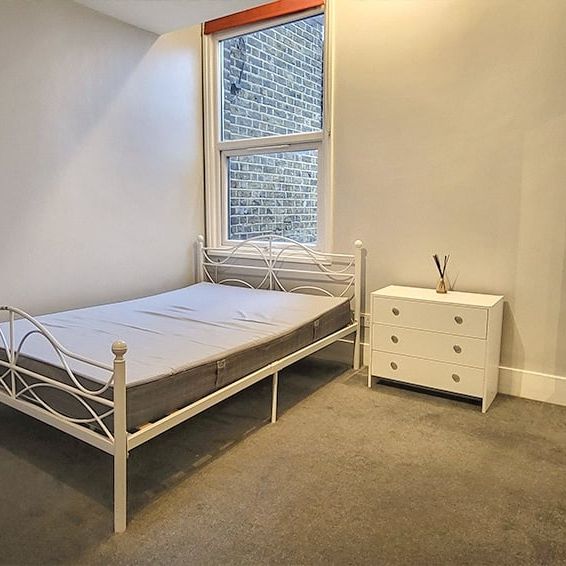 Studio Flat, High Street, N8 - Photo 1