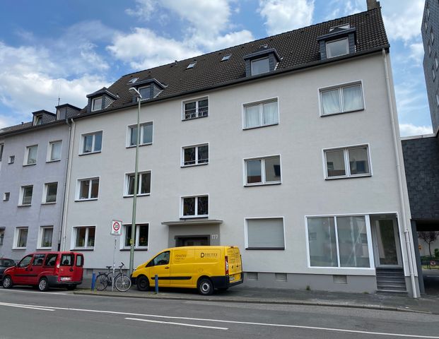 Hochwertiges Zuhause im 1.OG in Neudorf mit Balkon! - Photo 1