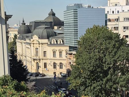 Romana, Universitate. bd. Nicolae Balcescu - Fotografie 5