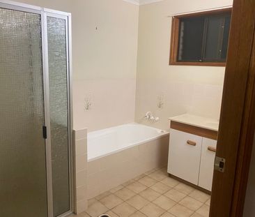 Caboolture - Photo 5
