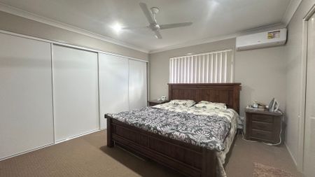 Prime Drewvale Location&excl;&excl; Stretton College Catchment &plus; 4 Aircons&excl; - Photo 5