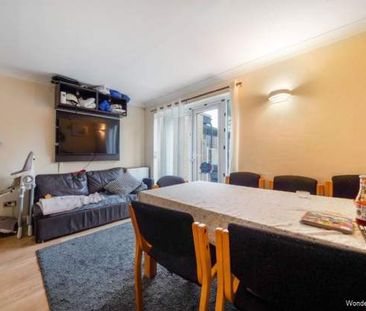 3 bedroom property to rent in Ilford - Photo 4