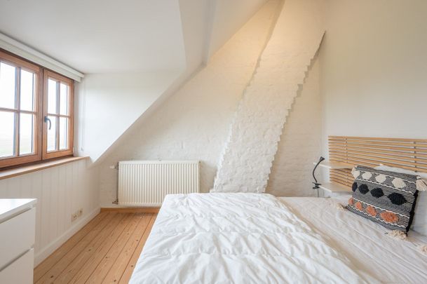 Mooi gemeubeld huis nabij het centrum - Photo 1