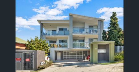 Modern Lifestyle & Perfect Location! - Photo 5