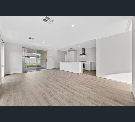 14 Kitaakari Crescent, Baldivis, WA 6171 - Photo 5