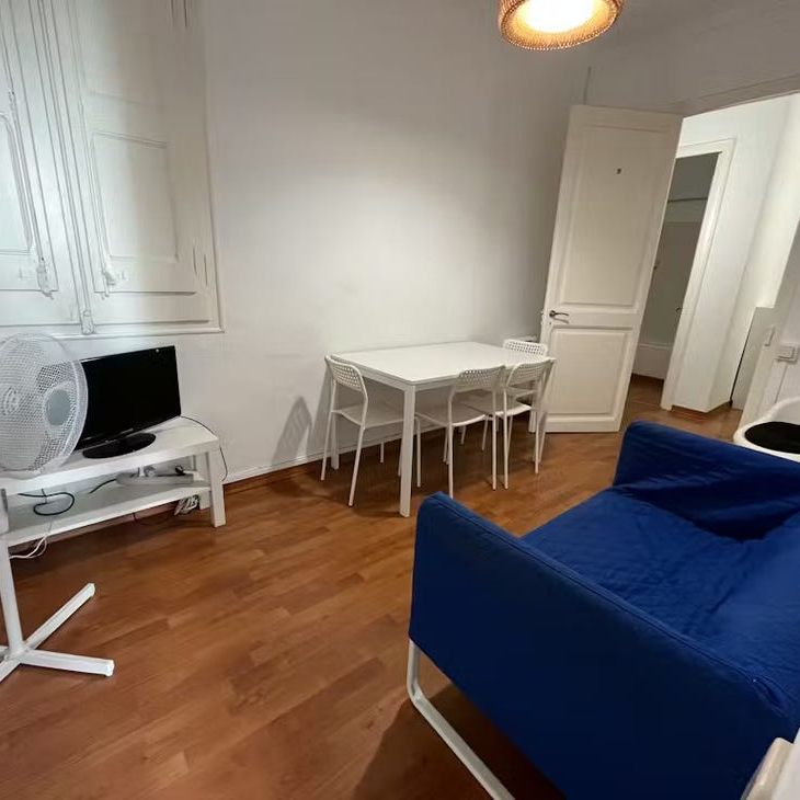 Carrer de Muntaner, Barcelona, Catalonia 08011 - Photo 1