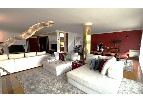 Apartamento de luxo T3 com vistas deslumbrantes para o Rio Douro