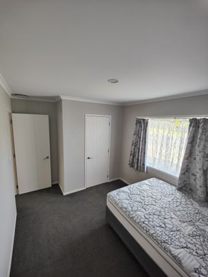 14A Basley Road, Owhata - Photo 1