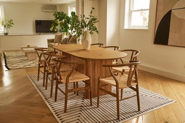 4 bedroom flat to rent - Photo 1