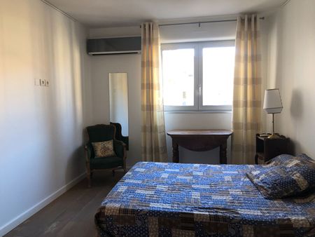 Aix centre Roi René à 2 pas du Cours Mirabeau - 2 pièces meublé 50m² - Photo 4