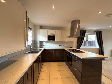 2 bedroom flat to rent - Photo 3