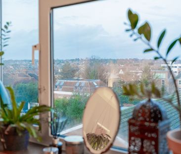 2 Bed Flat, Parkdale, N11 - Photo 3