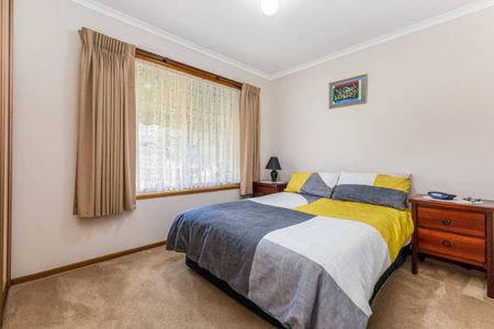 FULLY FURNISHED - CONTACT AGENT FOR AVAILABILITY - Photo 3