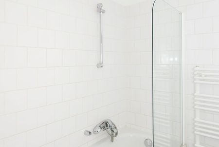 Room at Rue Elise 120 - Photo 4