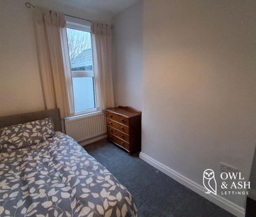 65 Bloomfield Avenue, Belfast, BT5 5AA - Photo 4