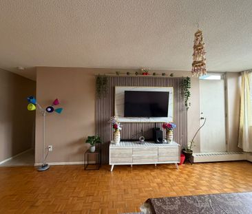 For Lease - 2121 Roche Court Unit# 725, Mississauga, Ontario - Photo 1