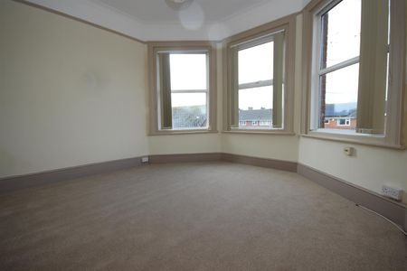 1 bed Flat for let - Photo 3